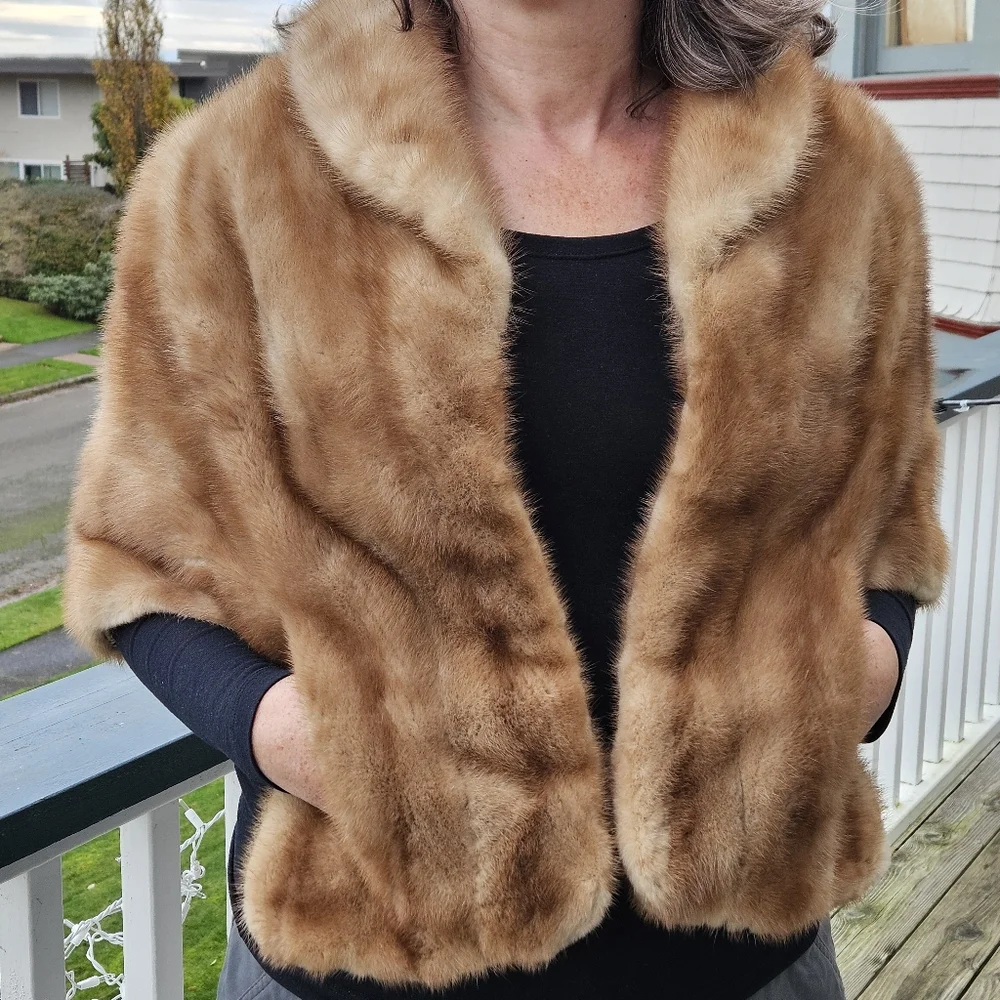 Vintage real mink cape with pockets S/M